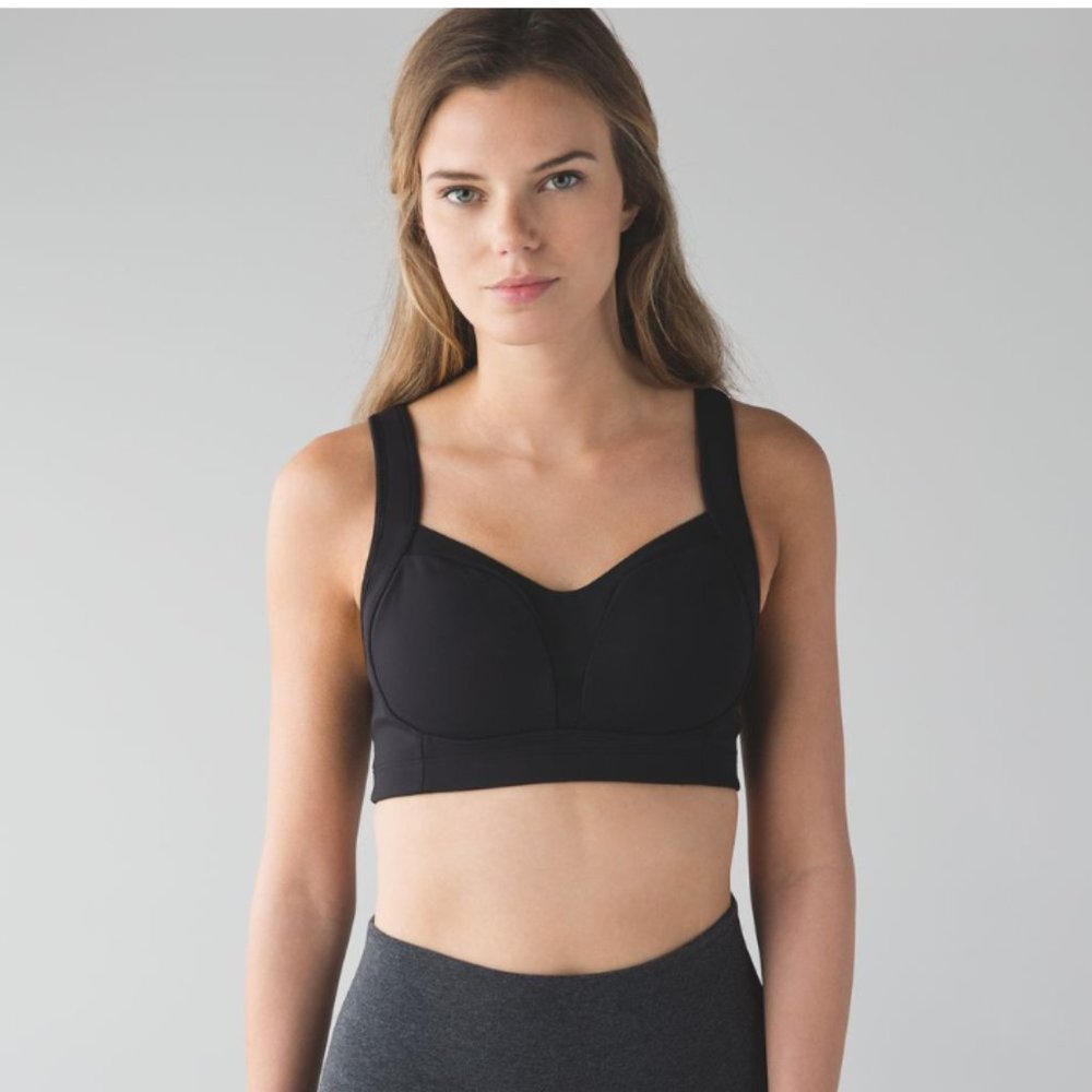 Lululemon Ta Ta Tamer III Black Mesh Sport Bra 32 DD